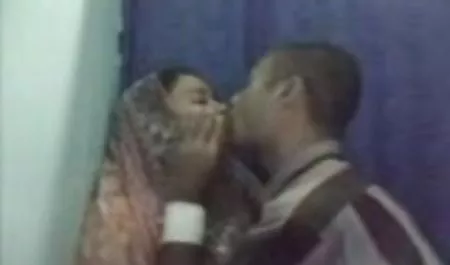 آریانا فیلم های صحنه دار سکسی خارجی