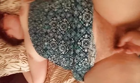 کودک شورت سکسی خود را صحنه های سکسی ورزشی درآورد و خودش را راضی کرد
