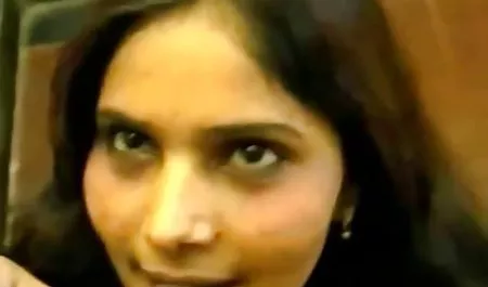 لزبین های زیبا به آرامی در شب صحنه های سکسی سریال سرنوشت می لرزند