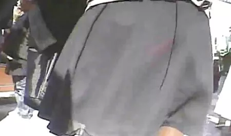 مرد بر روی معشوق صحنه های سکسی فیلم و همسر از blowjob می کشد