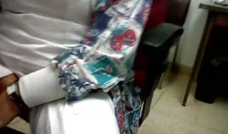 دختر با مشاعره بزرگ سینمایی سکسی صحنه دار لکسی تایلر